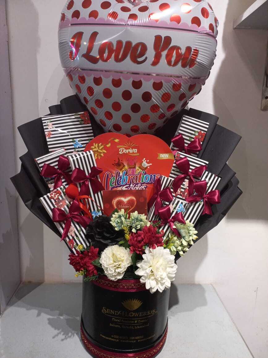 Romantic Celebration Gift Bouquet
